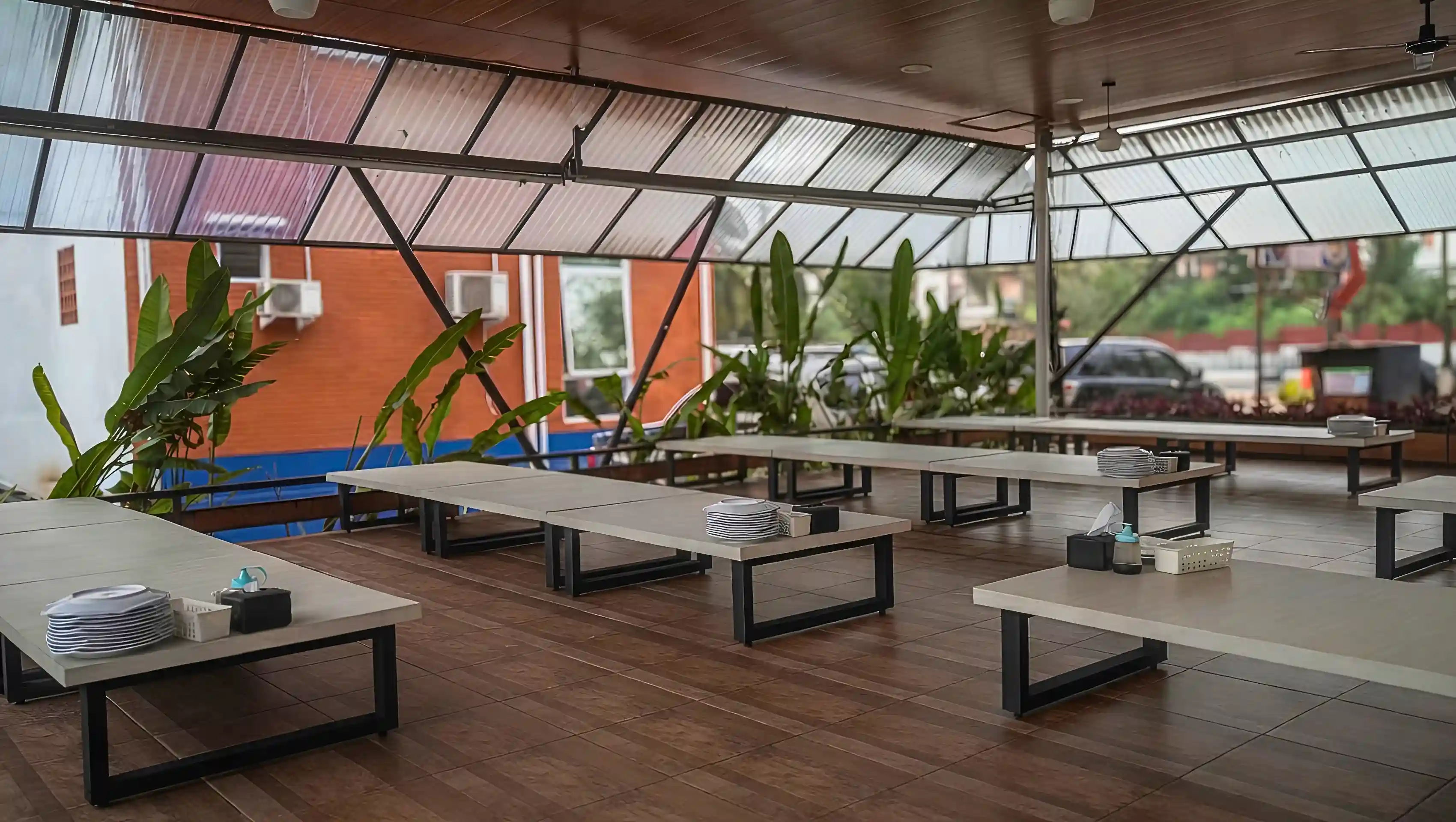 Lesehan Semi Outdoor
